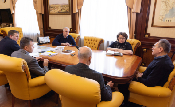 Сейчас нет крупных пятен нефтепродуктов, дрейфующих в акватории, заявил Глава Крыма Сейчас нет крупных пятен нефтепродуктов, дрейфующих в акватории, заявил Глава Крыма